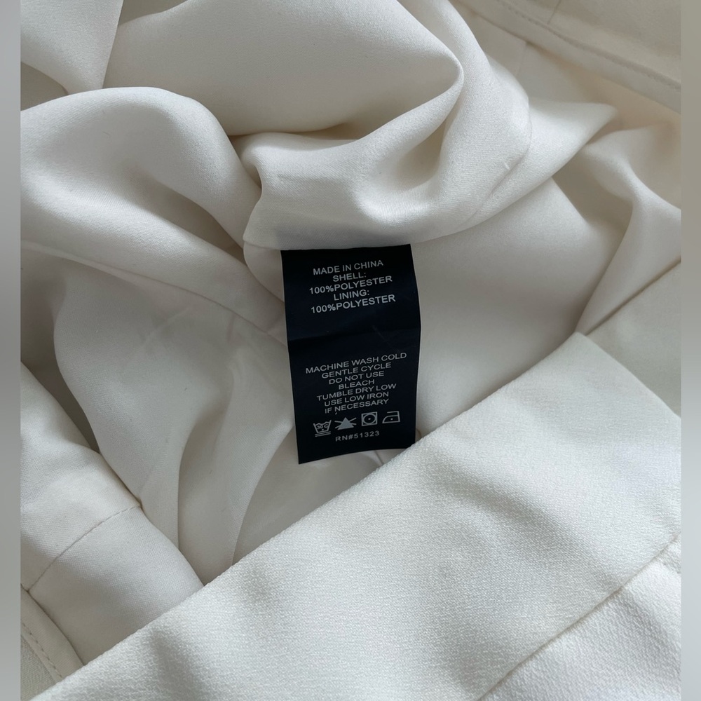 White Vince Camuto Pants NWOT - Picture 6 of 6